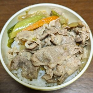 牛に負けない！簡単ラム丼♪